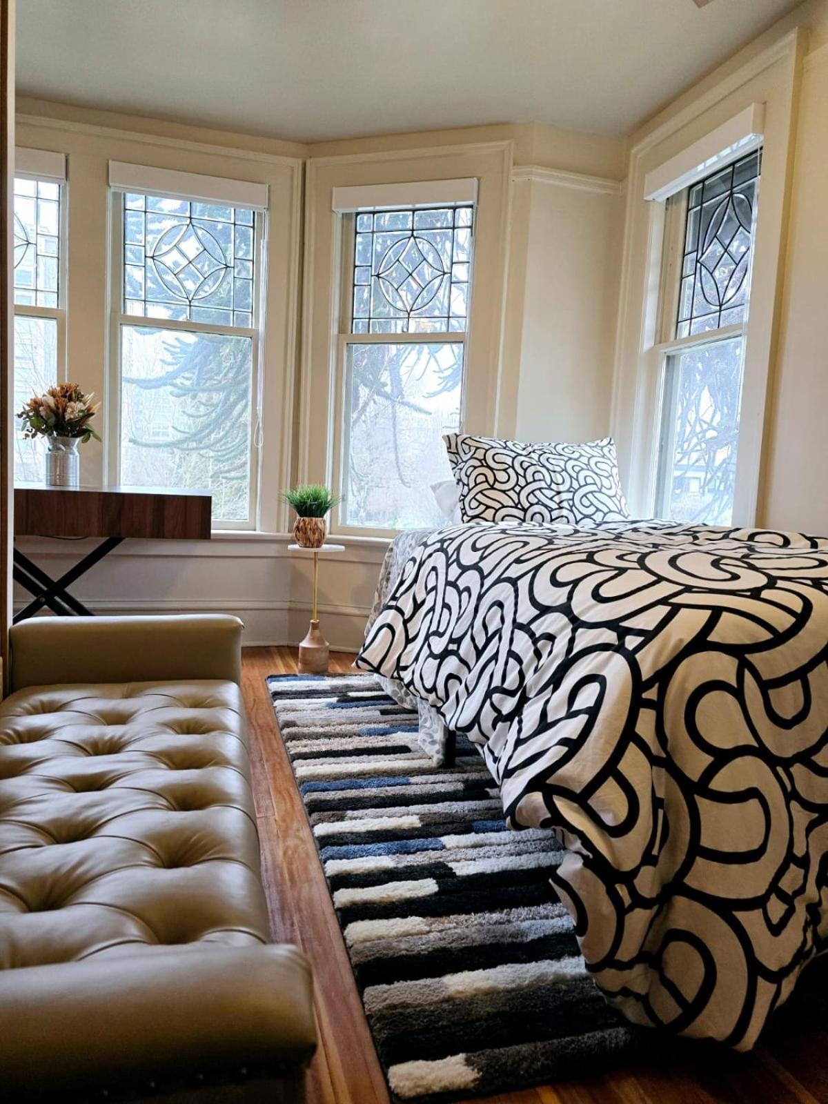 فانكوفر The Hunter House Bed And Breakfast الغرفة الصورة